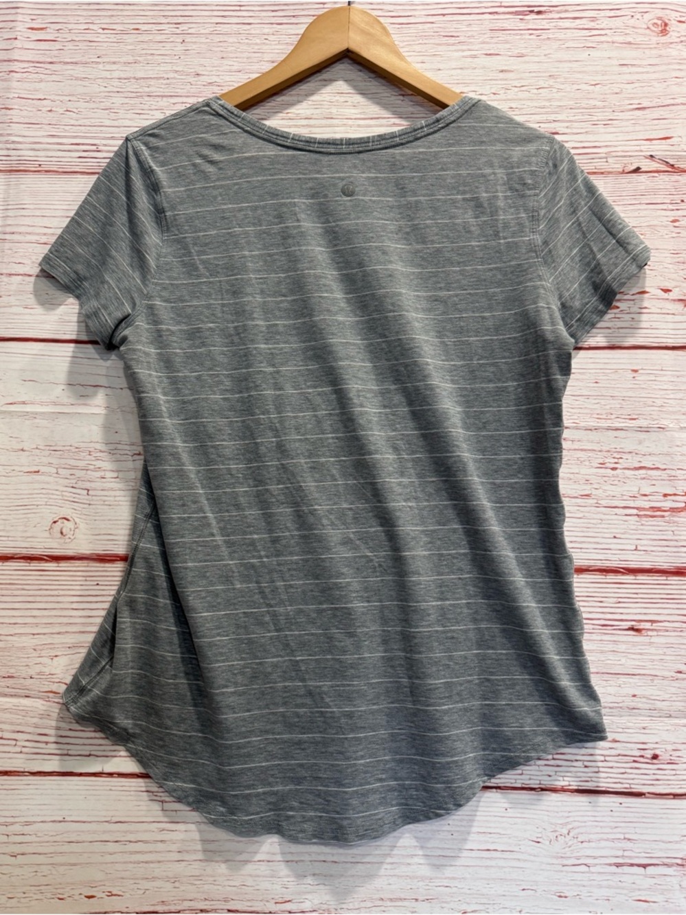 Lululemon Love Crew III in Short Serve Stripe Heathered Medium Grey White Sz 8 - Picture 4 of 6